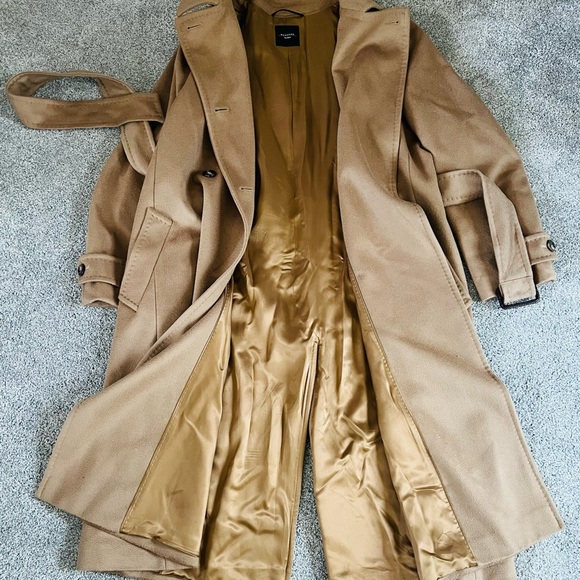 Weekend MAX MARA | Afide Double-Breasted Belted Wool Coat - Picture 4 of 8